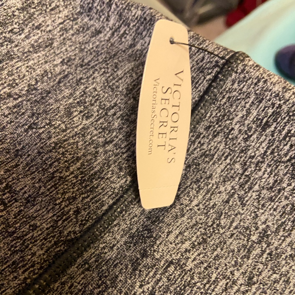 Victoria - Picture 4 of 4